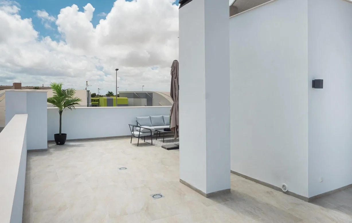 3 bedroom villa for sale - Bentley Hurst