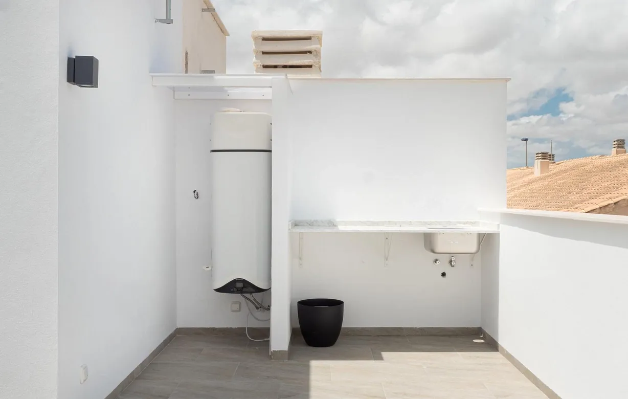 3 bedroom villa for sale - Bentley Hurst