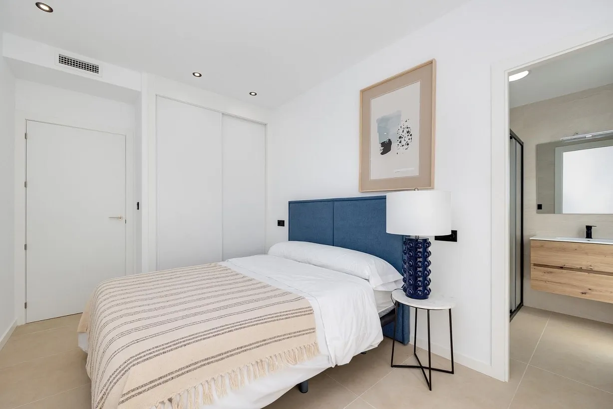 3 bedroom villa for sale - Bentley Hurst