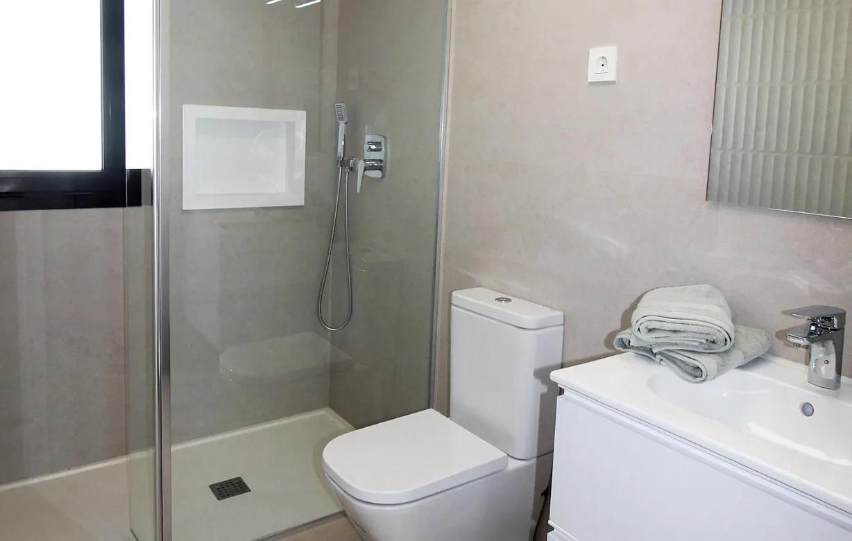 3 bedroom townhouse for sale - Bentley Hurst