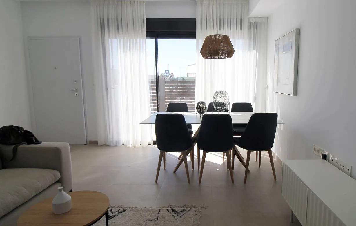 4 bedroom villa for sale - Bentley Hurst