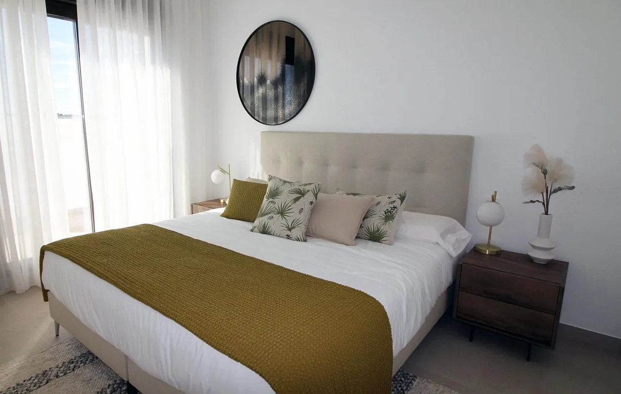 4 bedroom villa for sale - Bentley Hurst