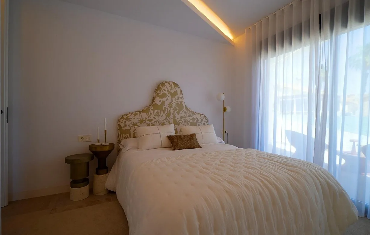 3 bedroom villa for sale - Bentley Hurst