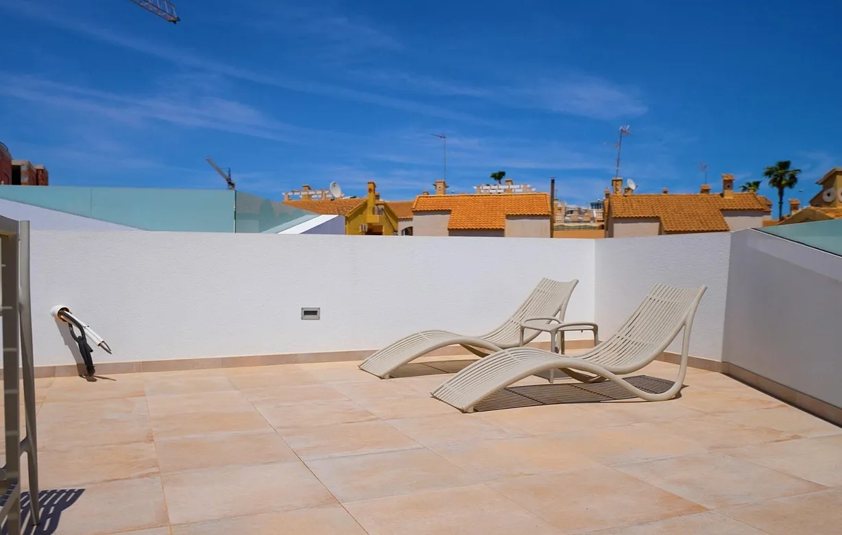 3 bedroom villa for sale - Bentley Hurst