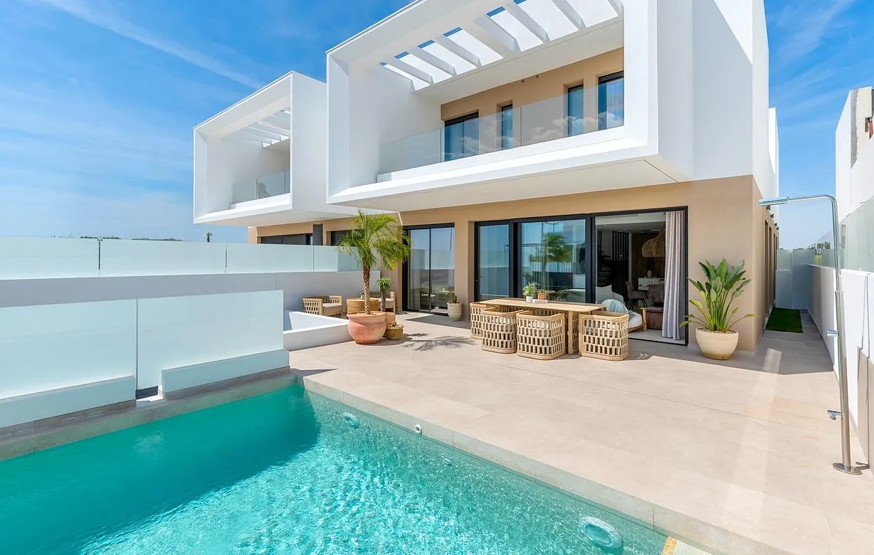 3 bedroom townhouse for sale - Bentley Hurst