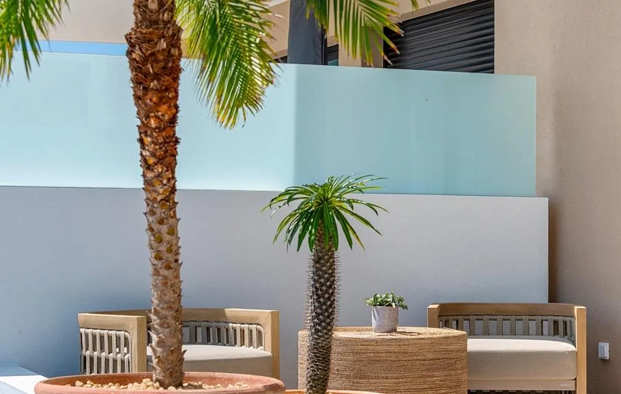 3 bedroom townhouse for sale - Bentley Hurst