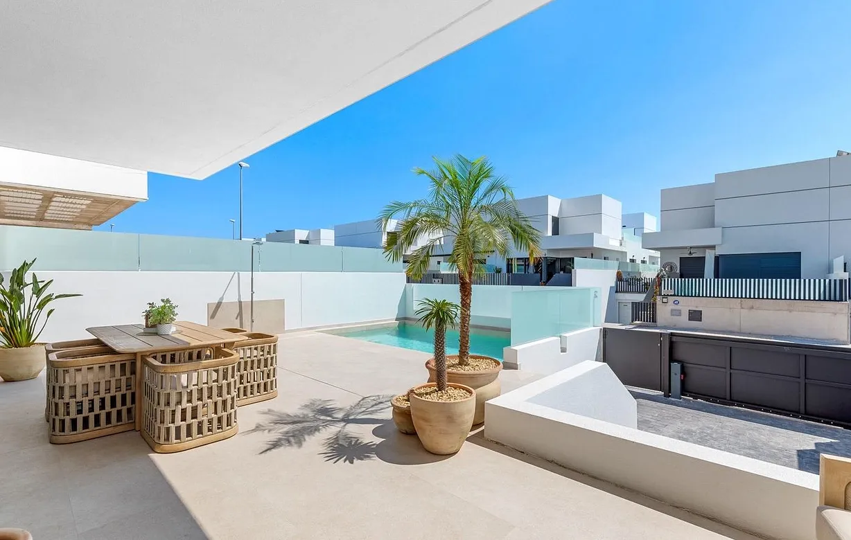 3 bedroom townhouse for sale - Bentley Hurst