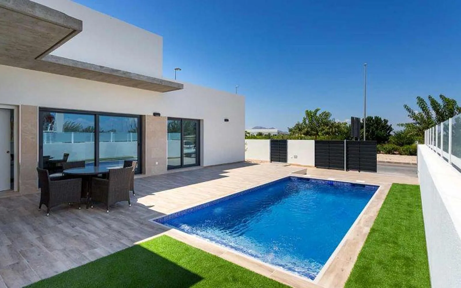 3 bedroom villa for sale - Bentley Hurst