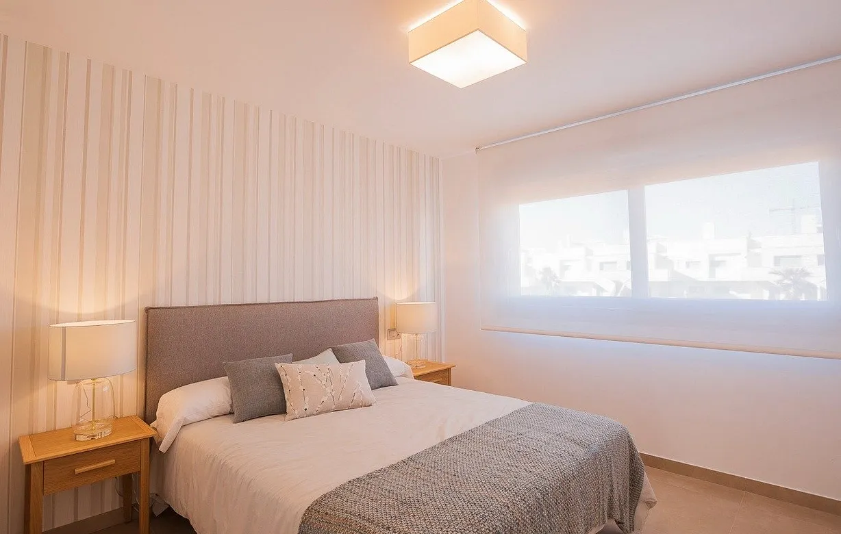 2 bedroom bungalow for sale - Bentley Hurst