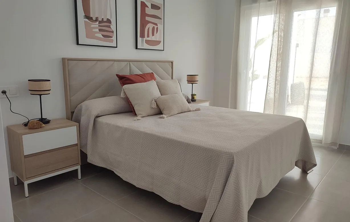 3 bedroom villa for sale - Bentley Hurst