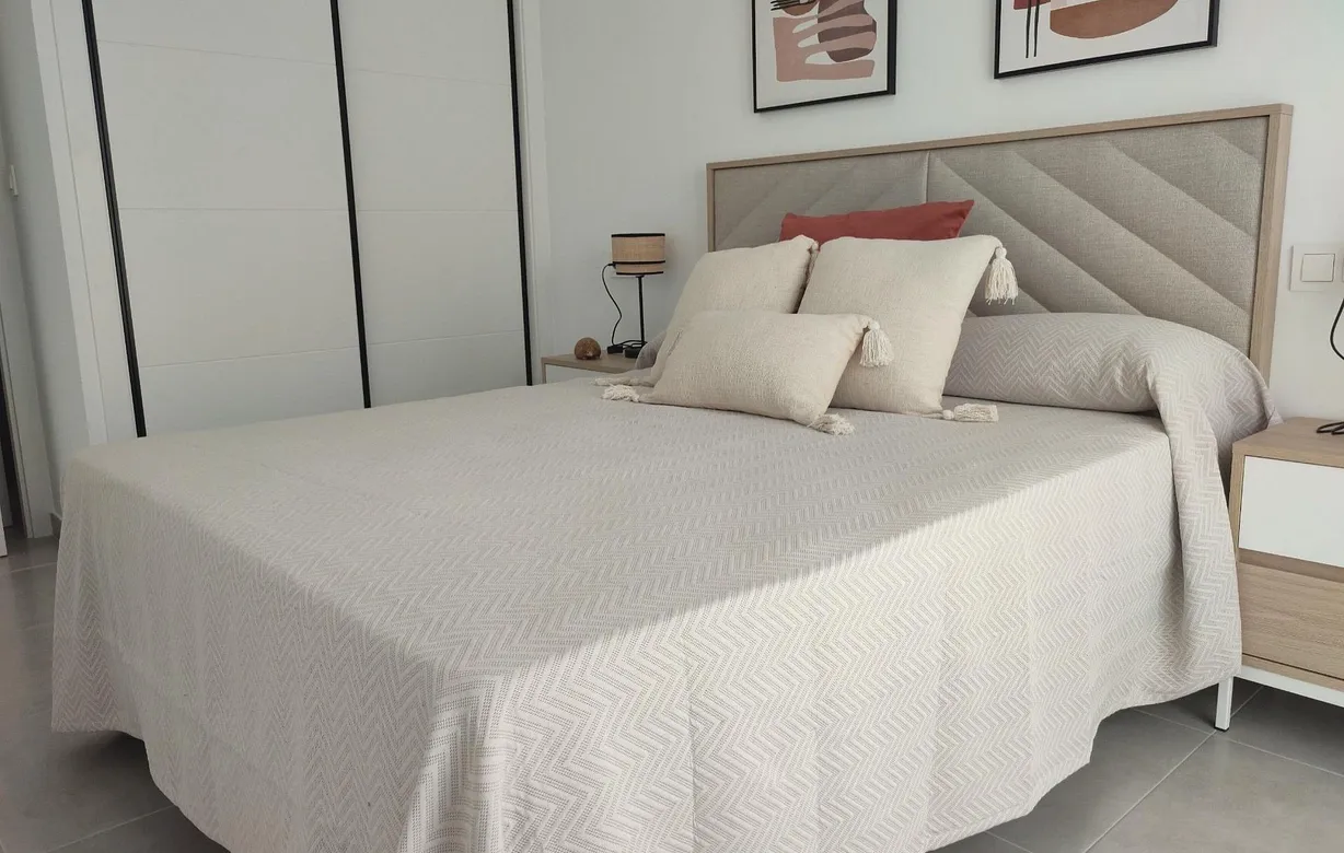 3 bedroom villa for sale - Bentley Hurst