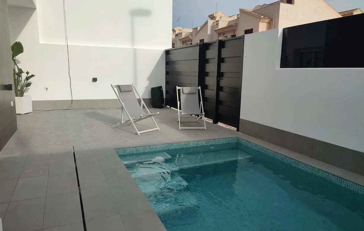 3 bedroom villa for sale - Bentley Hurst