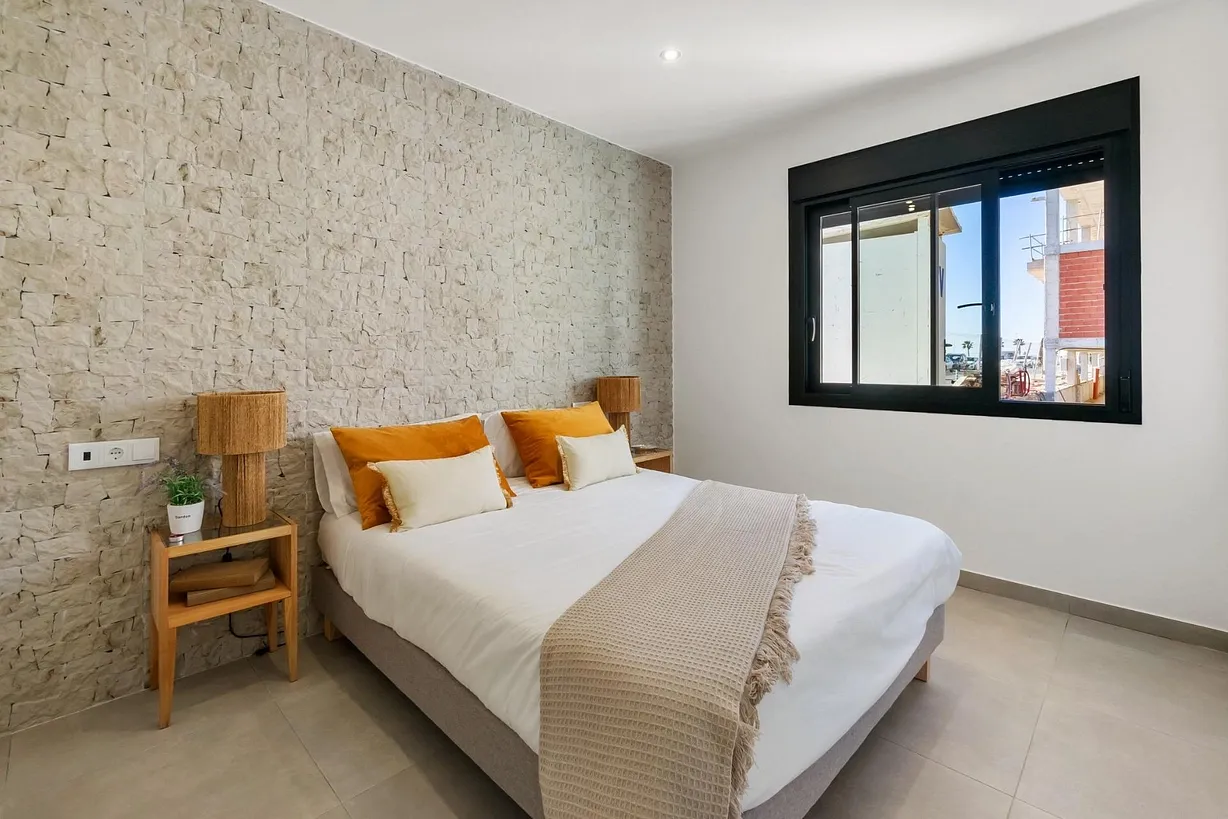 3 bedroom apartment for sale - Bentley Hurst