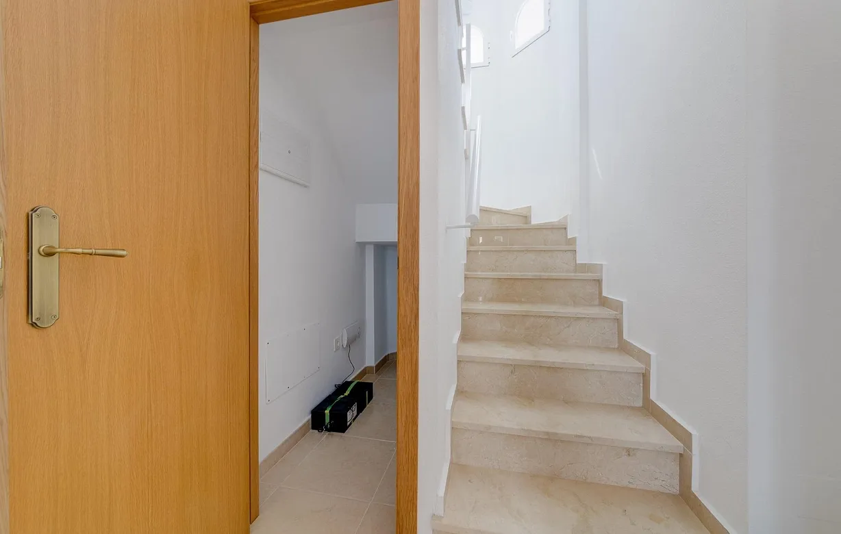 3 bedroom villa for sale - Bentley Hurst