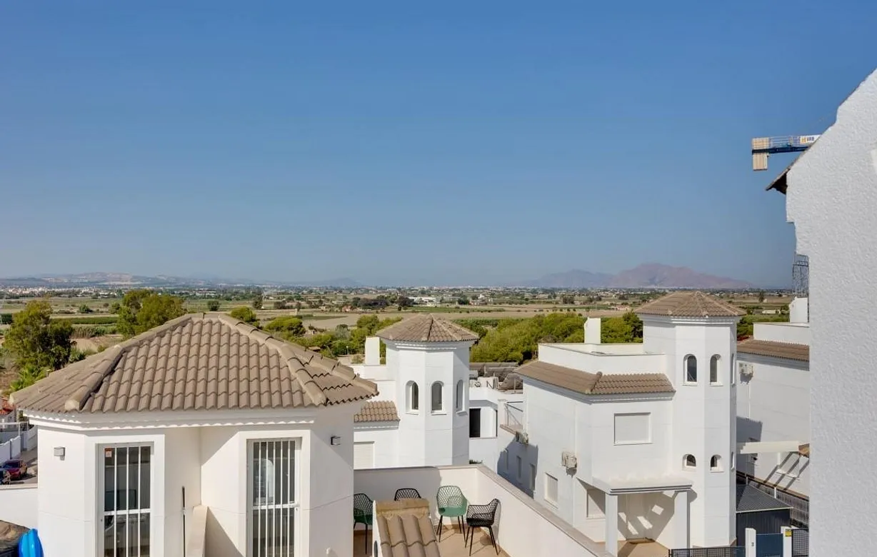 3 bedroom villa for sale - Bentley Hurst