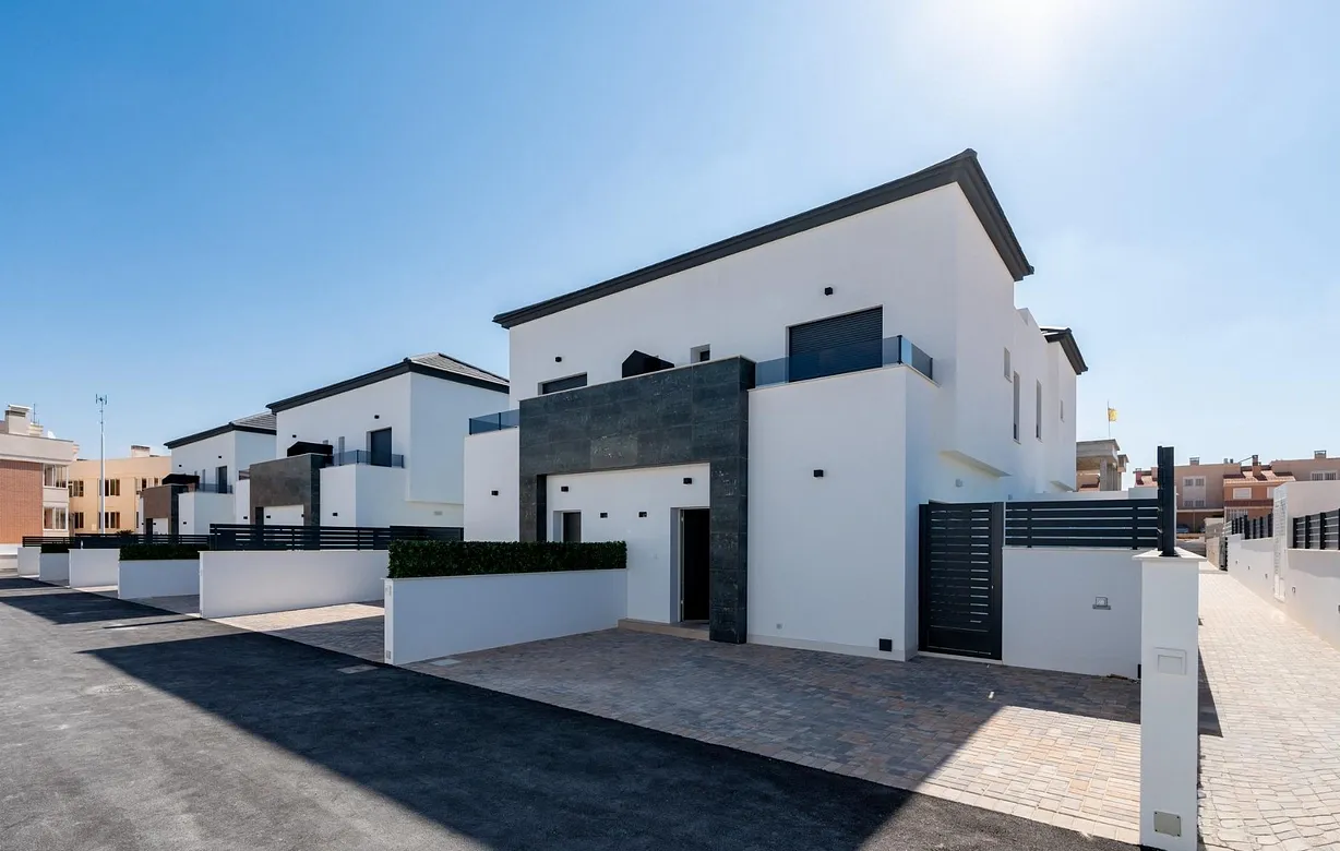 3 bedroom townhouse for sale - Bentley Hurst
