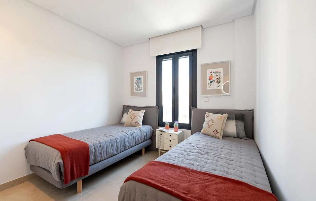 3 bedroom townhouse for sale - Bentley Hurst