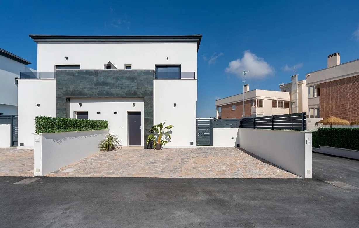 3 bedroom townhouse for sale - Bentley Hurst