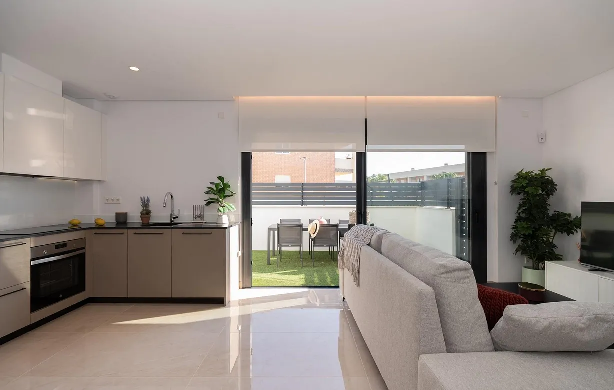 3 bedroom townhouse for sale - Bentley Hurst