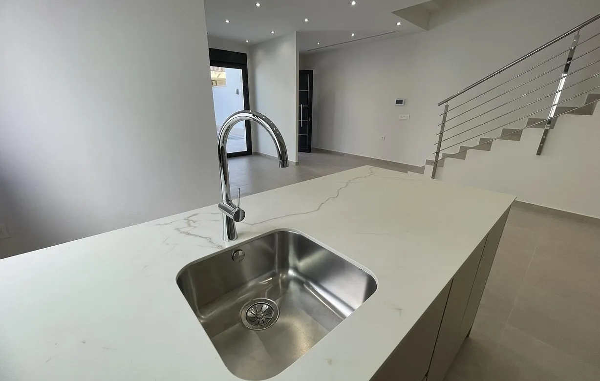 3 bedroom villa for sale - Bentley Hurst