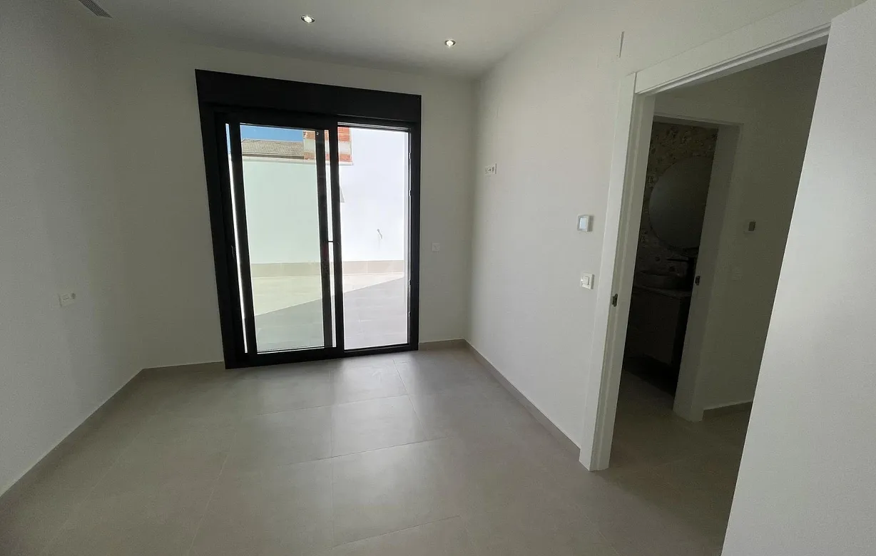 3 bedroom villa for sale - Bentley Hurst