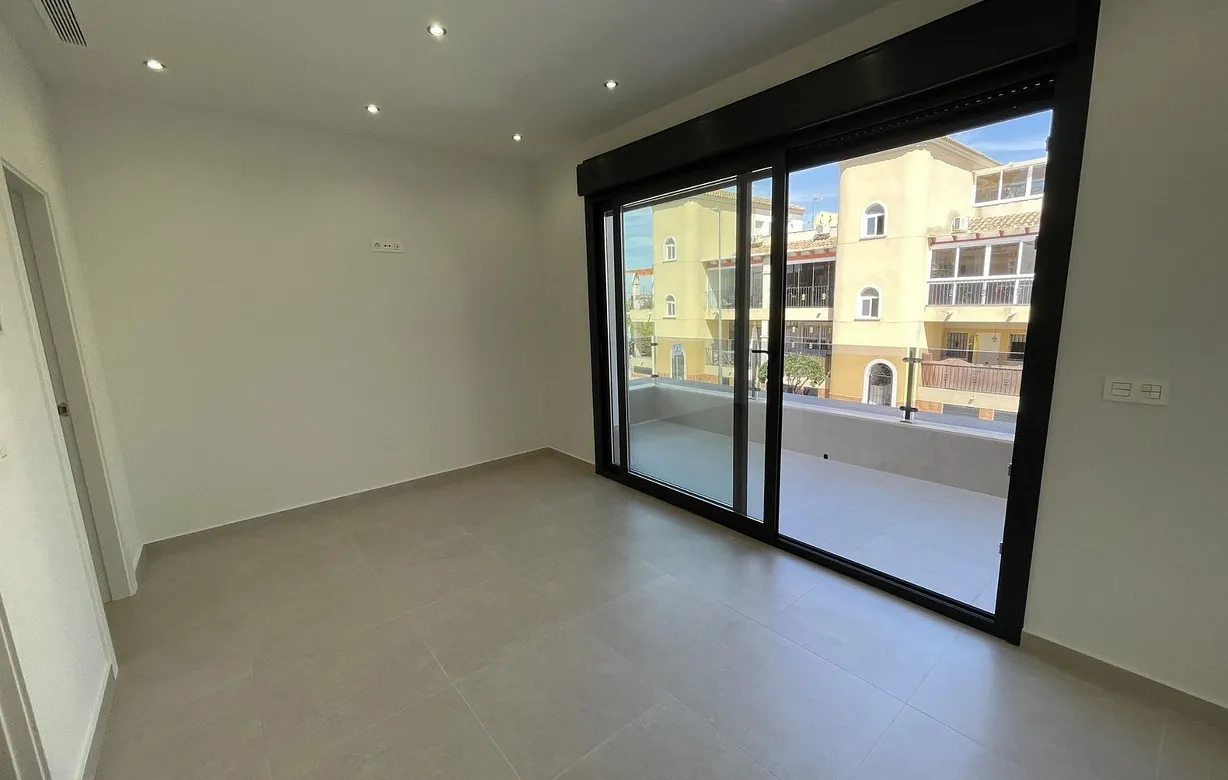 3 bedroom villa for sale - Bentley Hurst