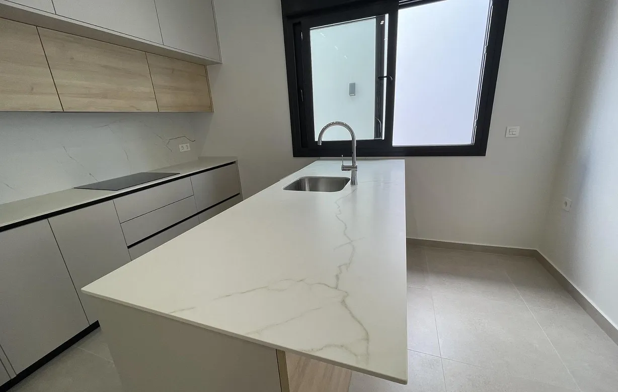 3 bedroom villa for sale - Bentley Hurst