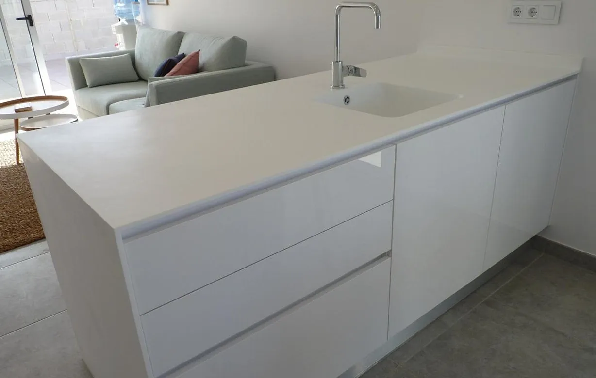 3 bedroom townhouse for sale - Bentley Hurst