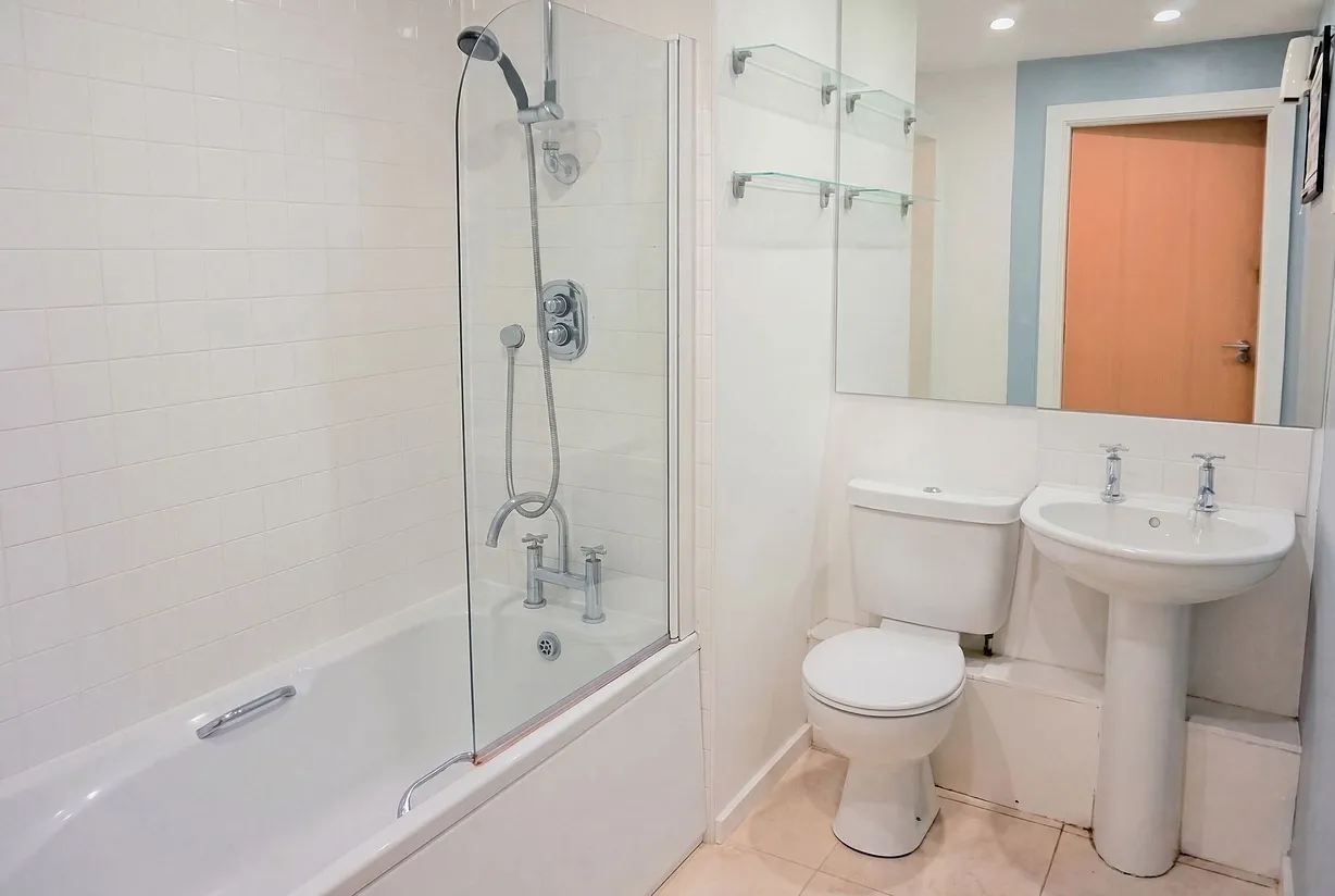 1 bedroom  - Bentley Hurst