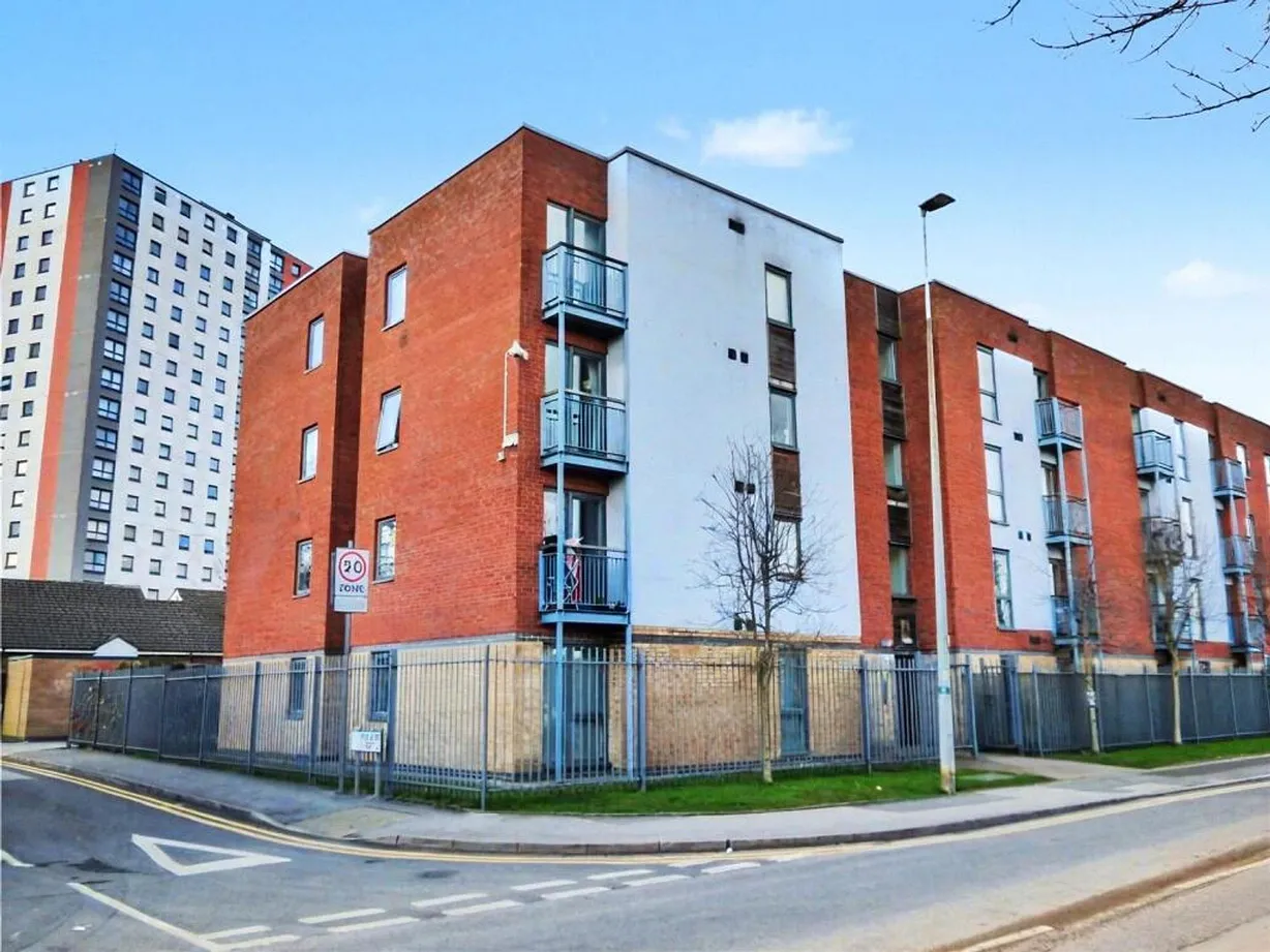 1 bedroom  - Bentley Hurst
