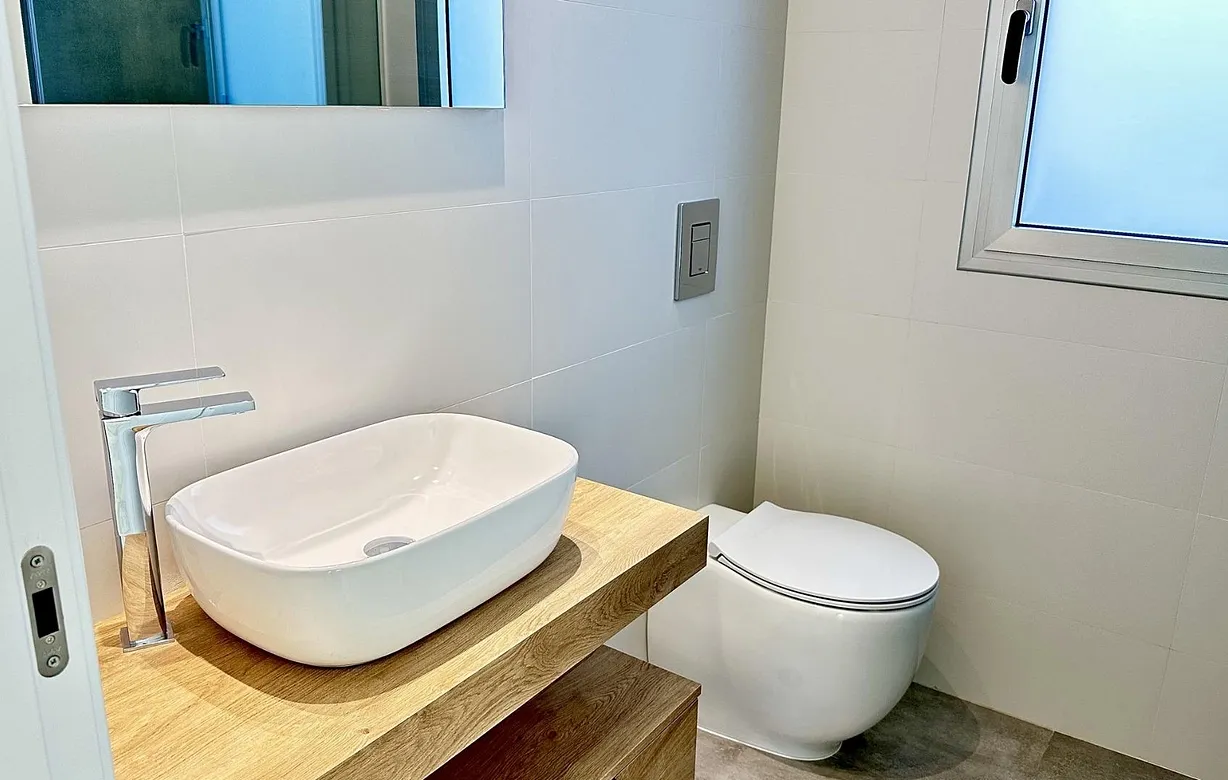 4 bedroom villa for sale - Bentley Hurst