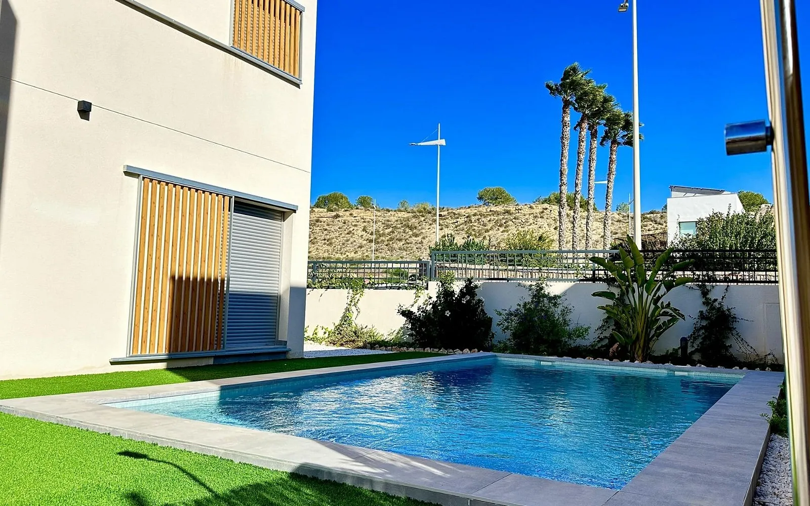 4 bedroom villa for sale - Bentley Hurst