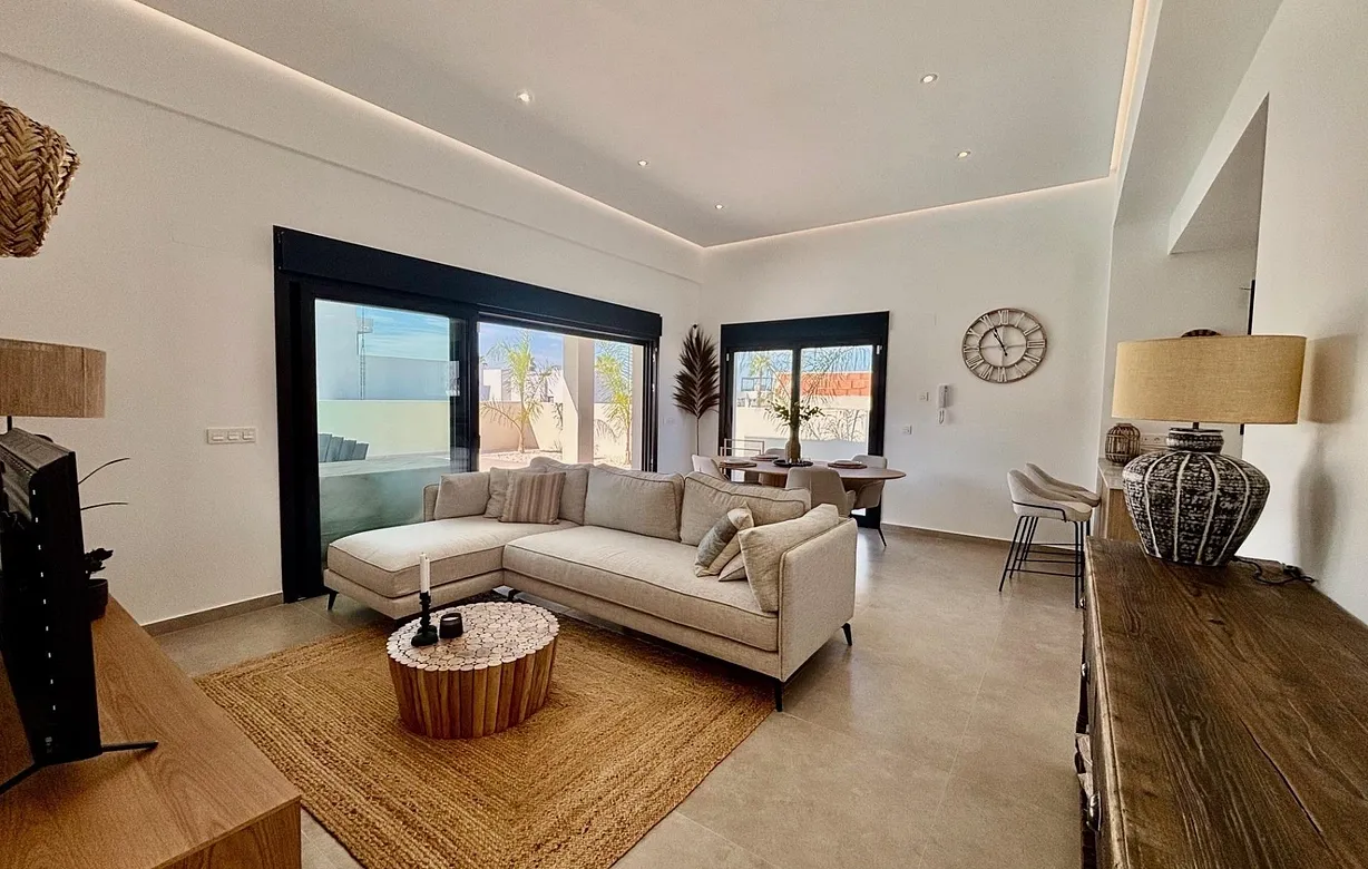 3 bedroom villa for sale - Bentley Hurst