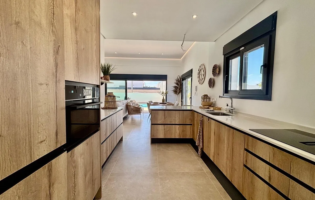 3 bedroom villa for sale - Bentley Hurst