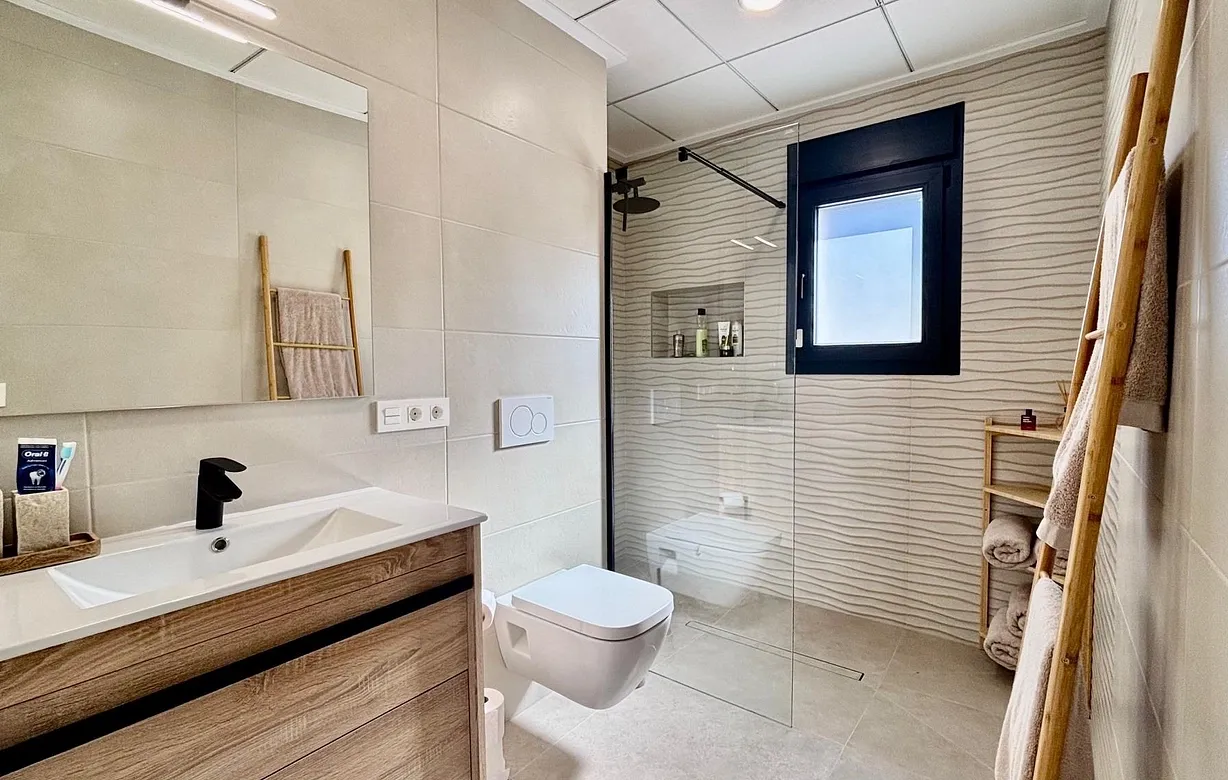 3 bedroom villa for sale - Bentley Hurst