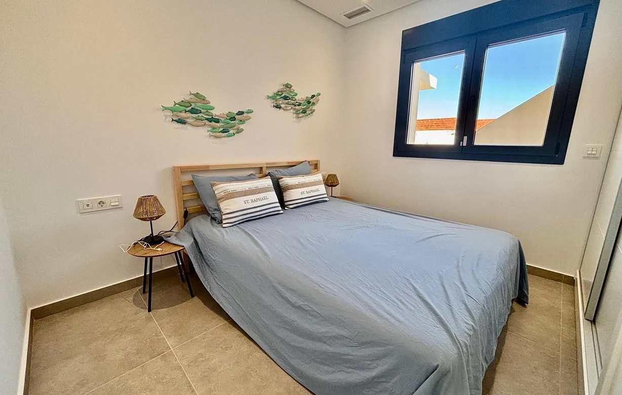 3 bedroom villa for sale - Bentley Hurst