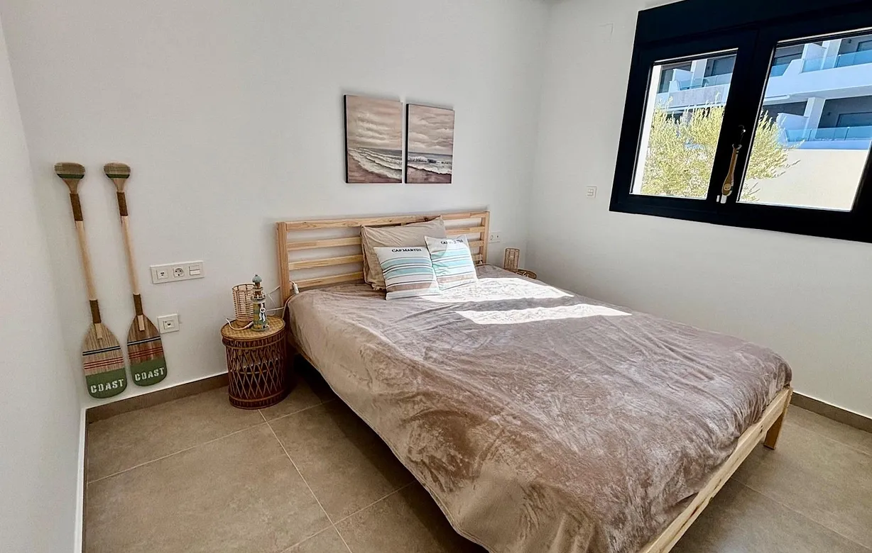 3 bedroom villa for sale - Bentley Hurst