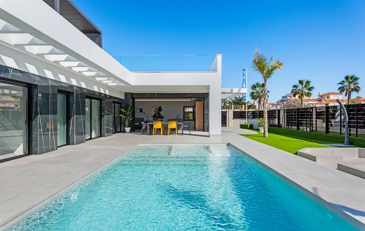 3 bedroom villa for sale - Bentley Hurst