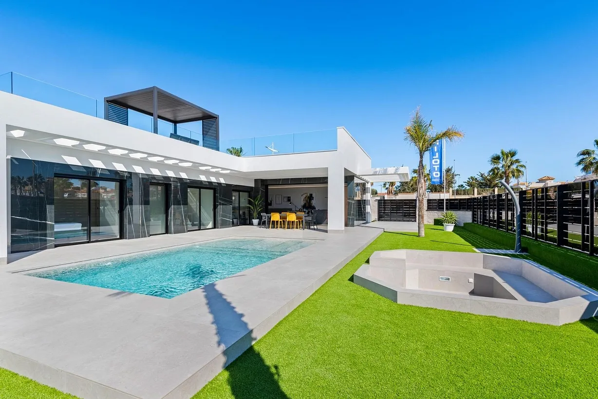 3 bedroom villa for sale - Bentley Hurst