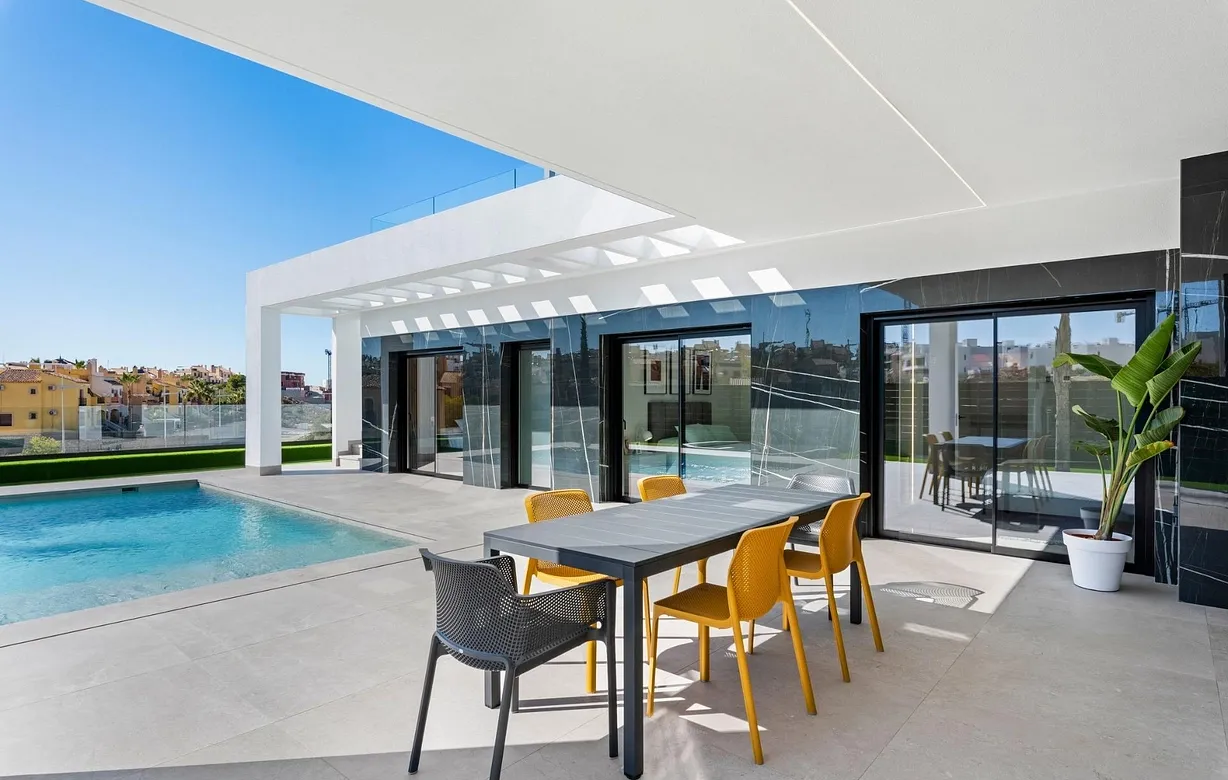 3 bedroom villa for sale - Bentley Hurst