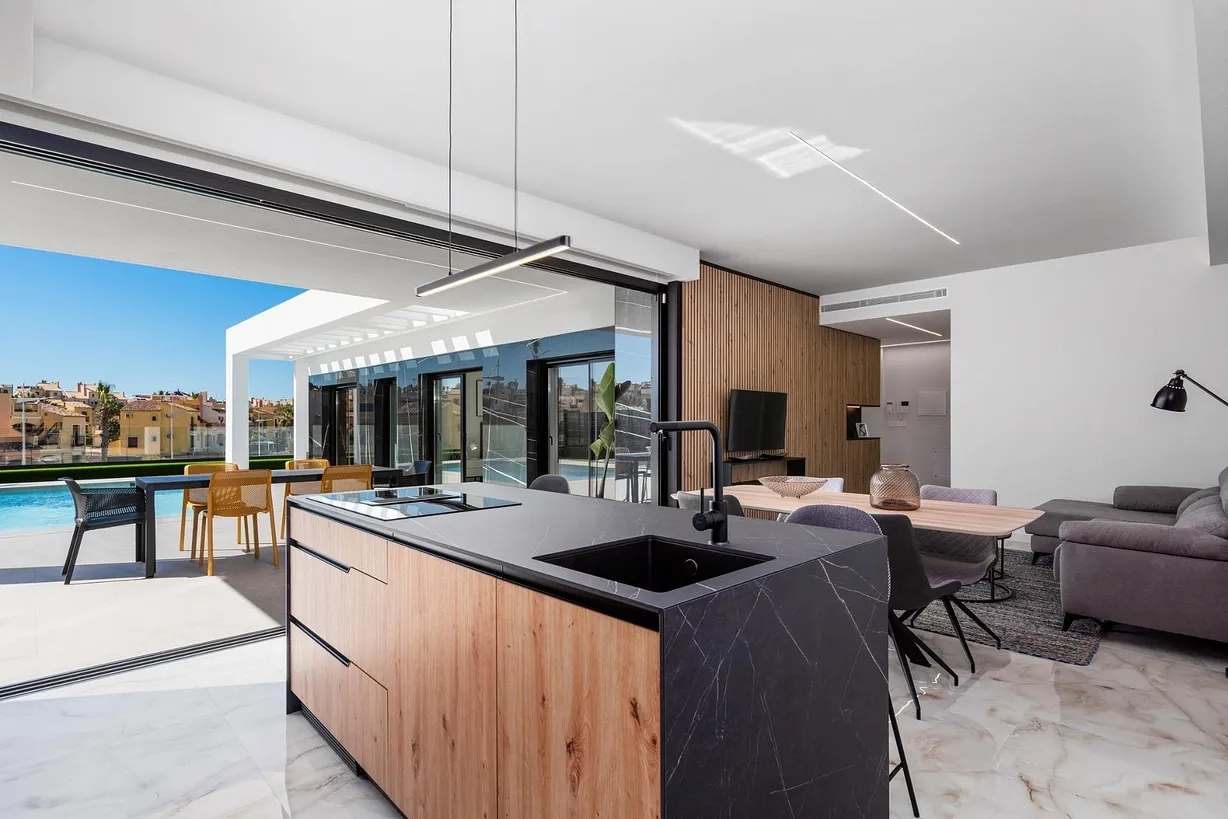 3 bedroom villa for sale - Bentley Hurst