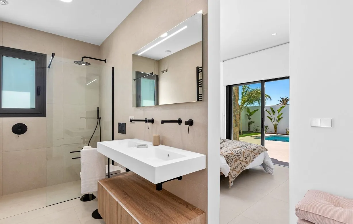 3 bedroom villa for sale - Bentley Hurst