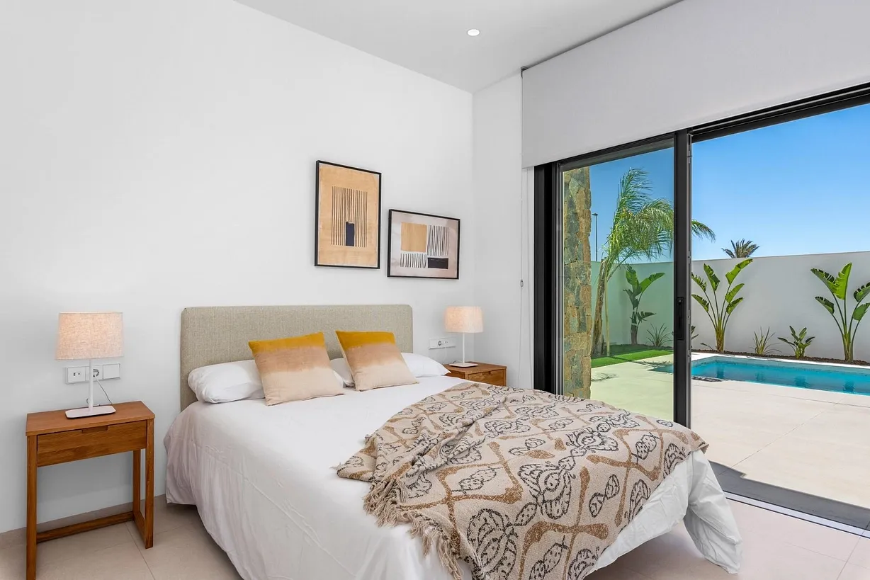 3 bedroom villa for sale - Bentley Hurst