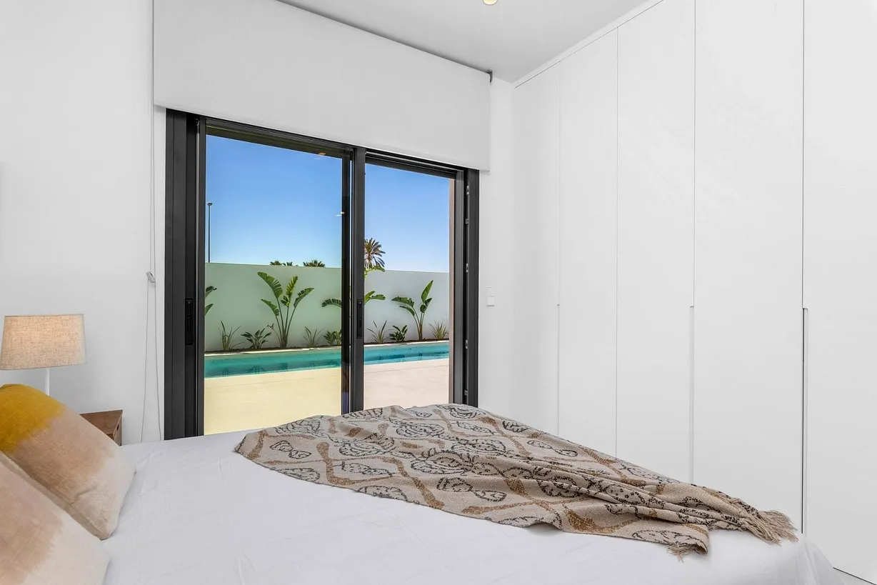 3 bedroom villa for sale - Bentley Hurst