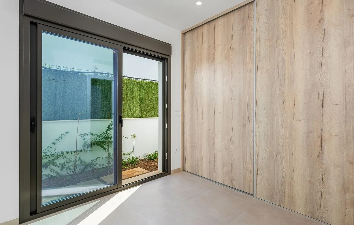 3 bedroom villa for sale - Bentley Hurst