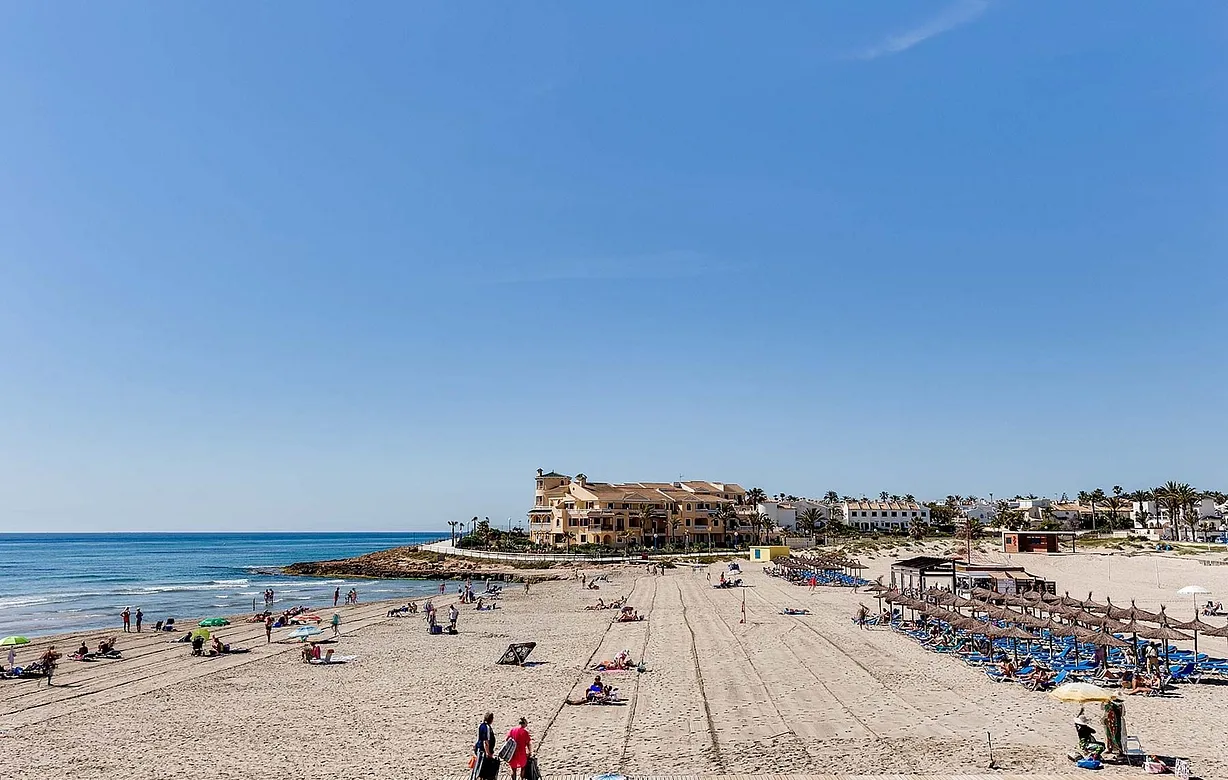 3 bedroom villa for sale - Bentley Hurst