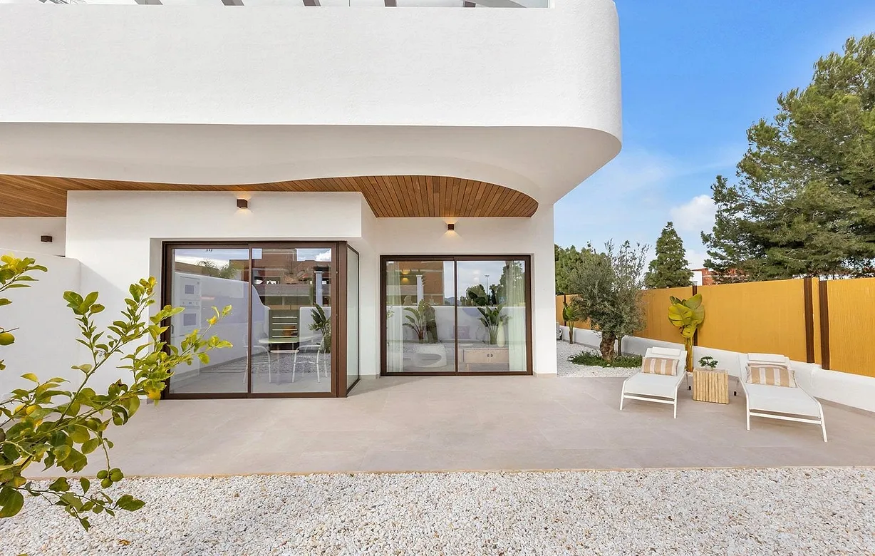 3 bedroom villa for sale - Bentley Hurst