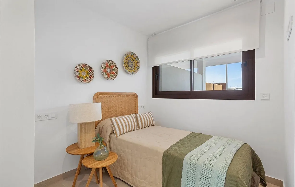 3 bedroom villa for sale - Bentley Hurst