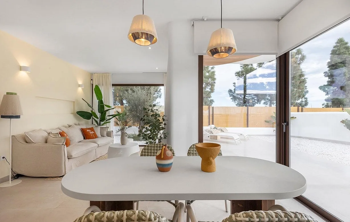 3 bedroom villa for sale - Bentley Hurst