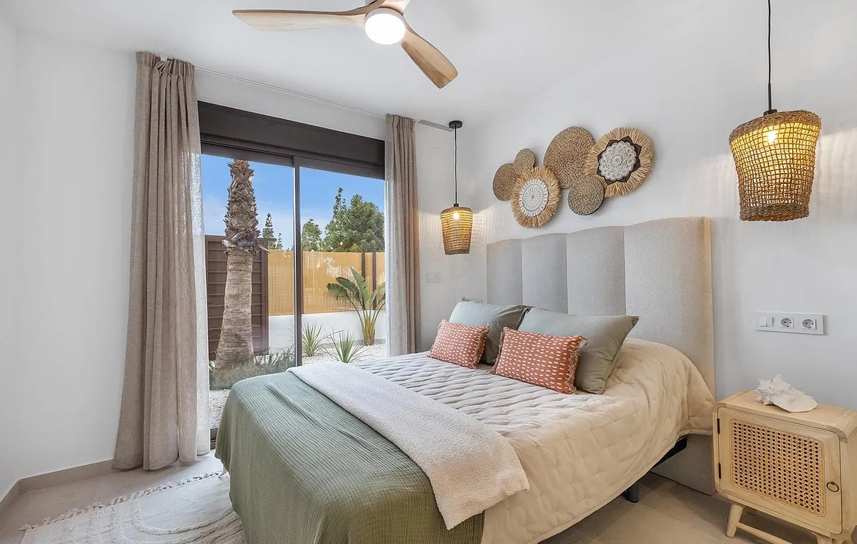 3 bedroom villa for sale - Bentley Hurst